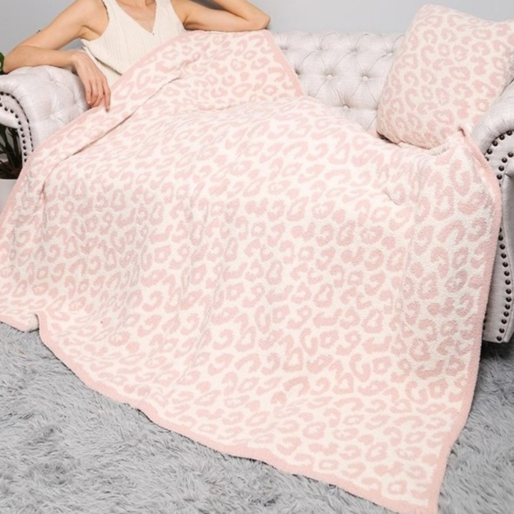 Leopard Print Luxury Soft Blanket *Pink & White*